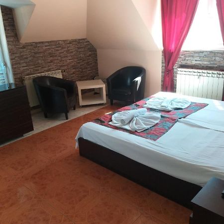 Bon Bon Hotel Σόφια Εξωτερικό φωτογραφία