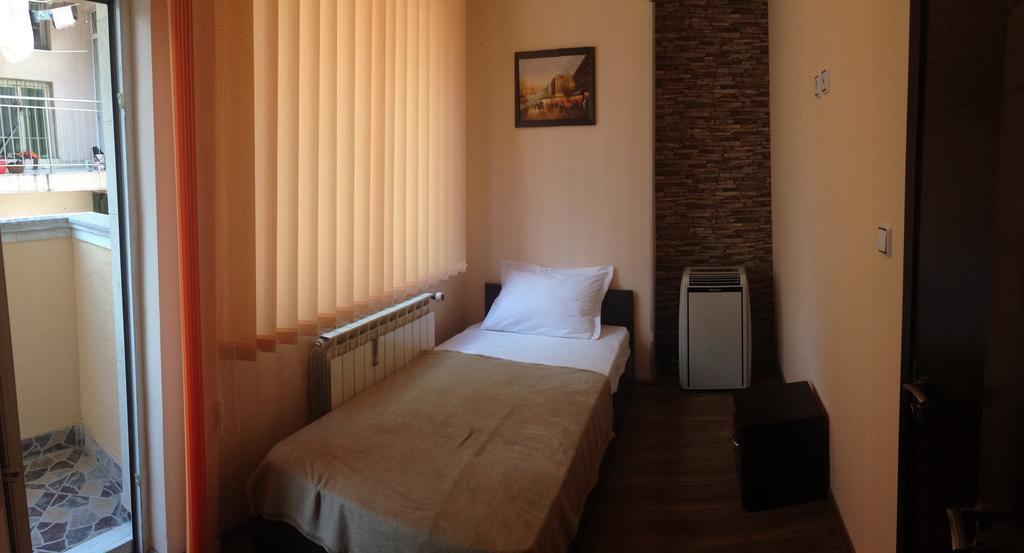 Bon Bon Hotel Σόφια Δωμάτιο φωτογραφία